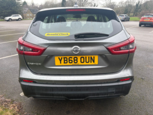 2019 Nissan Qashqai 1.3 Dig-T Acenta Premium in Grey — image 5