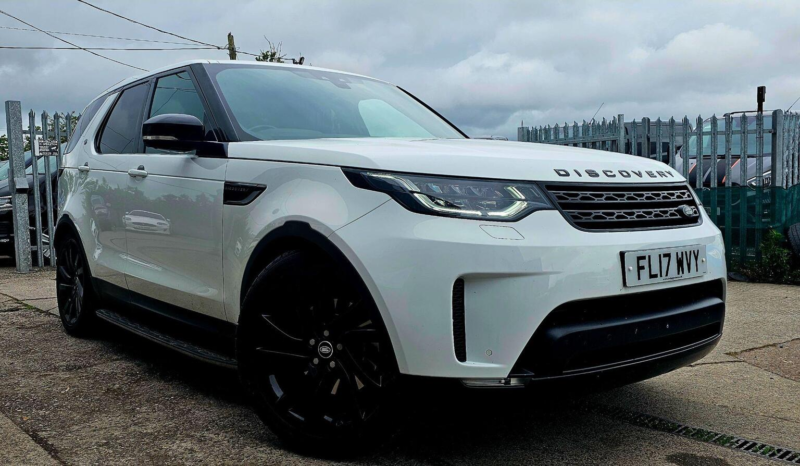 2017 Land Rover Discovery 3.0 Td V6 Hse Luxury Auto 4WD Euro 6 (s/s) 5dr in White — image 1