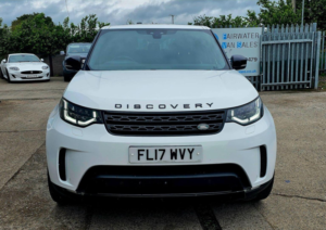 2017 Land Rover Discovery 3.0 Td V6 Hse Luxury Auto 4WD Euro 6 (s/s) 5dr in White — image 2