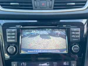 2014 Nissan Qashqai 1.2 Dig-T Acenta Premium 2WD Euro 5 (s/s) 5dr in Blue — image 5