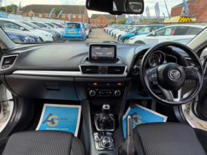 2015 Mazda Mazda3 2.0 Skyactiv-G Sport Nav Fastback Euro 6 (s/s) 4dr in White — image 2
