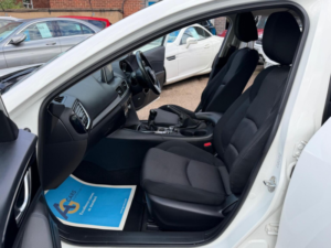 2015 Mazda Mazda3 2.0 Skyactiv-G Sport Nav Fastback Euro 6 (s/s) 4dr in White — image 4