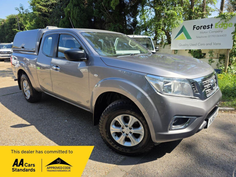 2019 Nissan Navara 2.3 Dci Acenta King Cab Pickup 4WD Euro 6 (s/s) 4dr in Grey — image 1