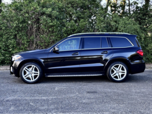 2017 Mercedes-Benz Gls 3.0 Gls350d V6 Amg Line in Black — image 4
