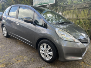 2012 Honda Jazz 1.4 I-Vtec Es in Grey — image 4