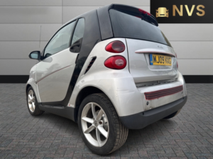 2009 Smart Fortwo 1.0 Mhd Pure in Black — image 5