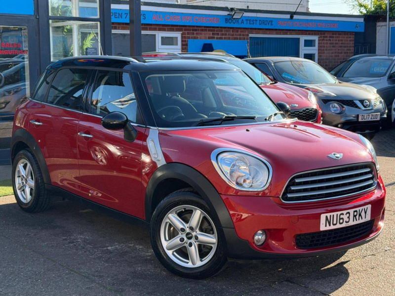 2013 MINI Countryman 1.6 Cooper Euro 6 (s/s) 5dr in Red — image 1