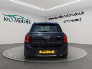 2015 MINI Countryman 1.6 Cooper D All4 Euro 6 (s/s) 5dr in Black — image 5