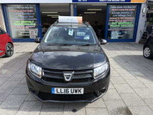 2016 Dacia Logan Mcv 1.2 Ambiance 1.2 16v 75 in Black — image 2