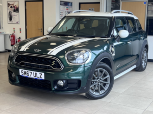 2018 MINI Countryman 1.5 Cooper S E Countryman All4 in Green — image 5