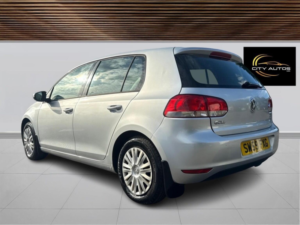 2009 Volkswagen Golf 1.6 Tdi S Euro 5 5dr in Silver — image 2