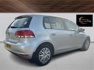 2009 Volkswagen Golf 1.6 Tdi S Euro 5 5dr in Silver — image 5
