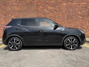 2016 Ssangyong Tivoli 1.6 E-Xgi Elx Euro 6 (s/s) 5dr in Black — image 6