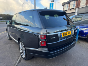 2018 Land Rover Range Rover 4.4 Sd V8 Autobiography Auto 4WD Euro 6 (s/s) 5dr in Grey — image 3