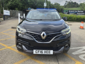 2016 Renault Kadjar 1.2 Tce Signature Nav Euro 6 (s/s) 5dr in Black — image 3
