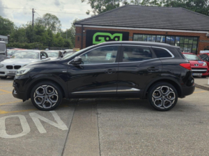 2016 Renault Kadjar 1.2 Tce Signature Nav Euro 6 (s/s) 5dr in Black — image 6