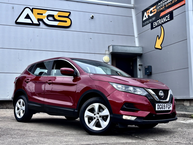 2019 Nissan Qashqai 1.5 Dci Acenta Premium in Red — image 1
