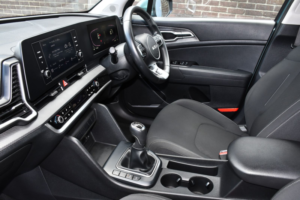 2023 Kia Sportage 1.6 T-Gdi 2 SUV 5dr Petrol Manual Euro 6 (s/s) (148 Bhp) in Grey — image 4