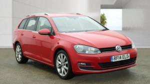 2014 Volkswagen Golf 2.0 Tdi Bluemotion Tech Gt in Red — image 1