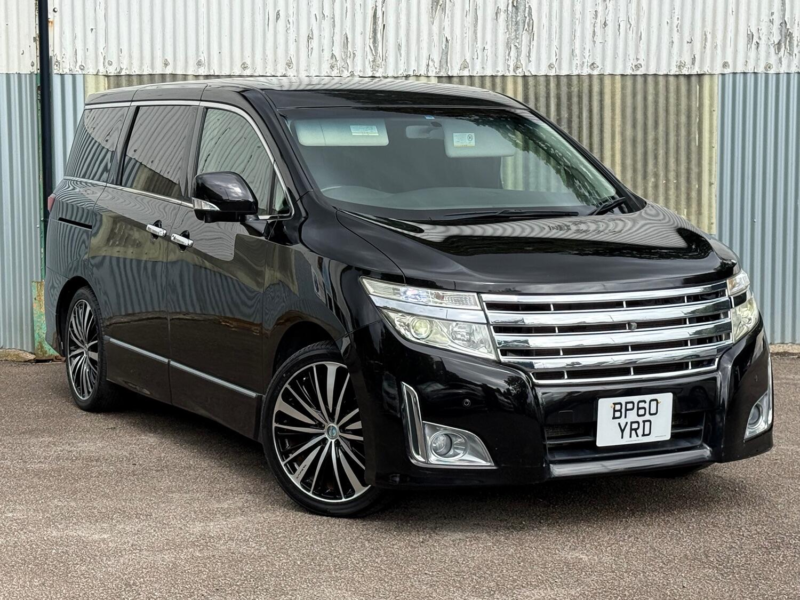 2010 Nissan Elgrand E52 2.5l Highway Star in Black — image 1