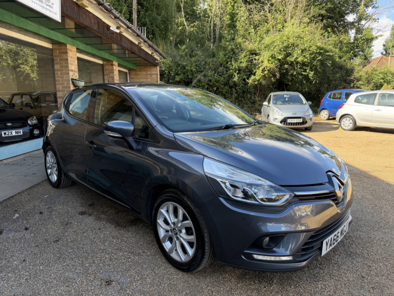 2017 Renault Clio 0.9 Tce 90 Dynamique Nav One Owner Low Mileage Full Service History Low Tax in Grey — image 1