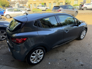 2017 Renault Clio 0.9 Tce 90 Dynamique Nav One Owner Low Mileage Full Service History Low Tax in Grey — image 3