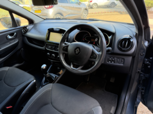 2017 Renault Clio 0.9 Tce 90 Dynamique Nav One Owner Low Mileage Full Service History Low Tax in Grey — image 5
