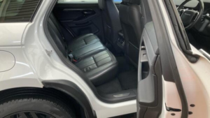 2020 Land Rover Range Rover Evoque 2.0 D150 R-Dynamic S Fwd Euro 6 (s/s) 5dr in White — image 3