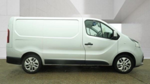 2015 Renault Trafic 1.6 Dci Energy 29 Sport Swb Standard Roof Euro 5 (s/s) 5dr in Silver — image 6