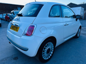 2009 Fiat 500 1.2 Lounge Euro 5 (s/s) 3dr in White — image 4
