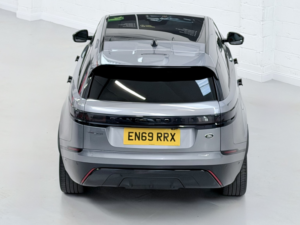 2020 Land Rover Range Rover Velar 2.0 D240 R-Dynamic Se in Grey — image 5