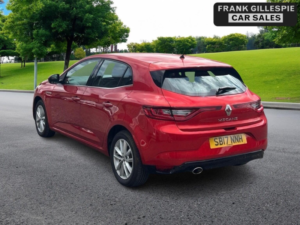 2017 Renault Megane 1.5 Dci Dynamique Nav Euro 6 (s/s) 5dr in Red — image 5