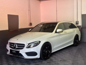 2016 Mercedes-Benz C Class 2.1 C220d Amg Line (premium Plus) Estate 5dr Diesel 7g-Tronic+ Euro 6 (s/s) (170 Ps) in White — image 3