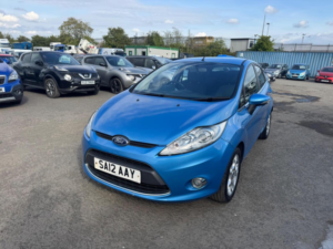 2012 Ford Fiesta 1.4 Zetec 5dr in Blue — image 3