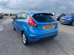 2012 Ford Fiesta 1.4 Zetec 5dr in Blue — image 4