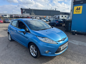2012 Ford Fiesta 1.4 Zetec 5dr in Blue — image 5