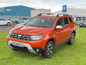 2023 Dacia Duster 1.0 Tce Prestige SUV 5dr Petrol Manual Euro 6 (s/s) (90 Ps) in Orange — image 4