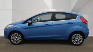 2010 Ford Fiesta 1.4 Titanium in Blue — image 3
