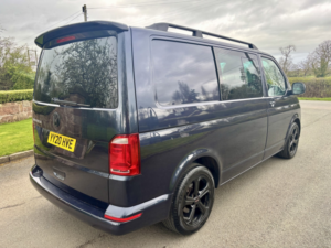 2020 Volkswagen Transporter T6 2.0 Tdi Highline Kombi 150 Swb Ulez Euro 6 in Blue — image 4