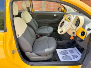 2013 Fiat 500 1.2 Lounge Dualogic Euro 4 3dr in Yellow — image 3