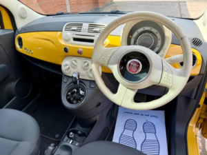 2013 Fiat 500 1.2 Lounge Dualogic Euro 4 3dr in Yellow — image 5