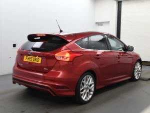 2015 Ford Focus 1.0t Ecoboost Zetec S Euro 6 (s/s) 5dr in Red — image 5