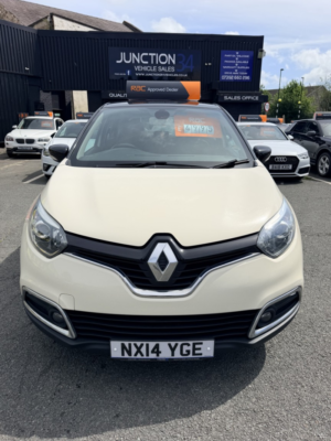2014 Renault Captur 1.5 Dynamique Medianav Dci 90 Stop & Start in White — image 2
