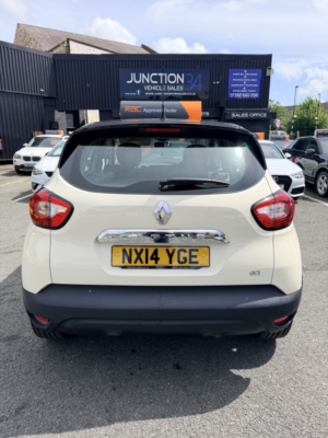 2014 Renault Captur 1.5 Dynamique Medianav Dci 90 Stop & Start in White — image 5