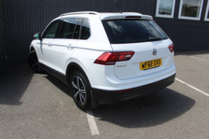 2018 Volkswagen Tiguan 1.4 Tsi Se Navigation in White — image 6