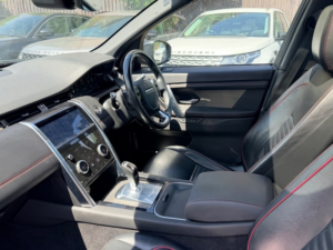 2019 Land Rover Discovery Sport R-Dynamic Se in Black — image 3