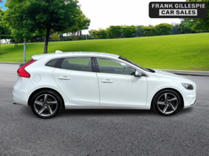 2015 Volvo V40