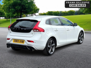 2015 Volvo V40 2.0 T2 R-Design Nav Euro 6 (s/s) 5dr in White — image 3