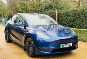 2023 Tesla Model Y Auto Rwd 5dr in Blue — image 2
