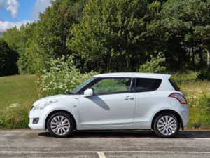 2012 Suzuki Swift 1.2 Sz4 Hatchback 3dr Petrol Manual Euro 5 (94 Ps) in White — image 4